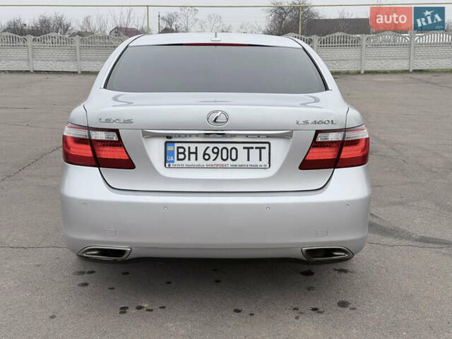 Серый Лексус ЛС, объемом двигателя 4.6 л и пробегом 230 тыс. км за 8500 $, фото 4 на Automoto.ua