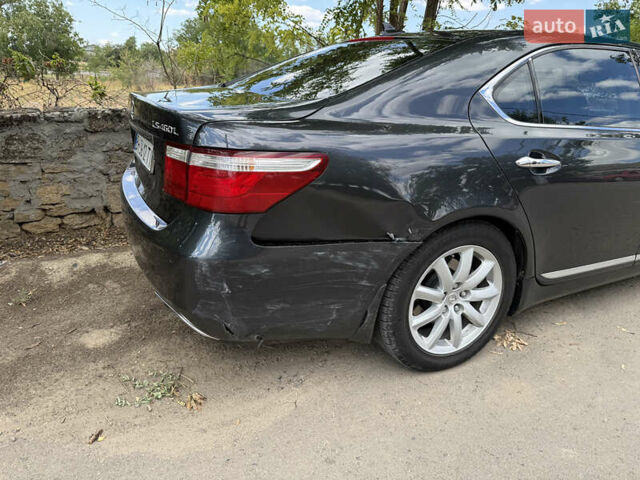 Сірий Лексус ЛС, об'ємом двигуна 4.61 л та пробігом 192 тис. км за 8500 $, фото 10 на Automoto.ua