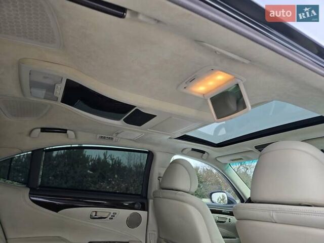 Сірий Лексус ЛС, об'ємом двигуна 5 л та пробігом 237 тис. км за 15499 $, фото 77 на Automoto.ua