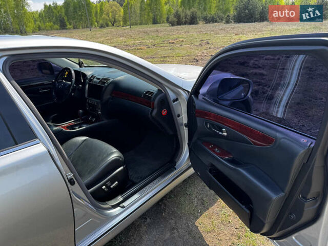 Серый Лексус ЛС, объемом двигателя 4.61 л и пробегом 166 тыс. км за 12500 $, фото 11 на Automoto.ua