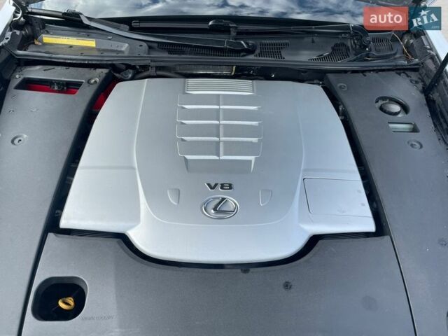 Серый Лексус ЛС, объемом двигателя 4.61 л и пробегом 200 тыс. км за 12500 $, фото 14 на Automoto.ua