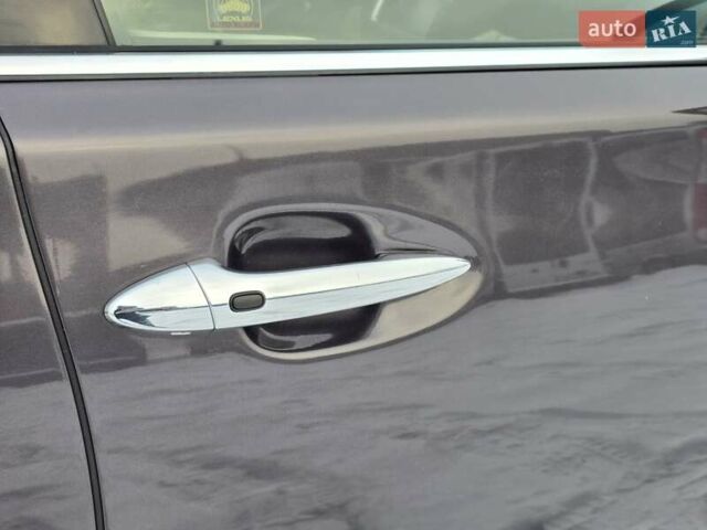 Сірий Лексус ЛС, об'ємом двигуна 5 л та пробігом 237 тис. км за 15499 $, фото 16 на Automoto.ua