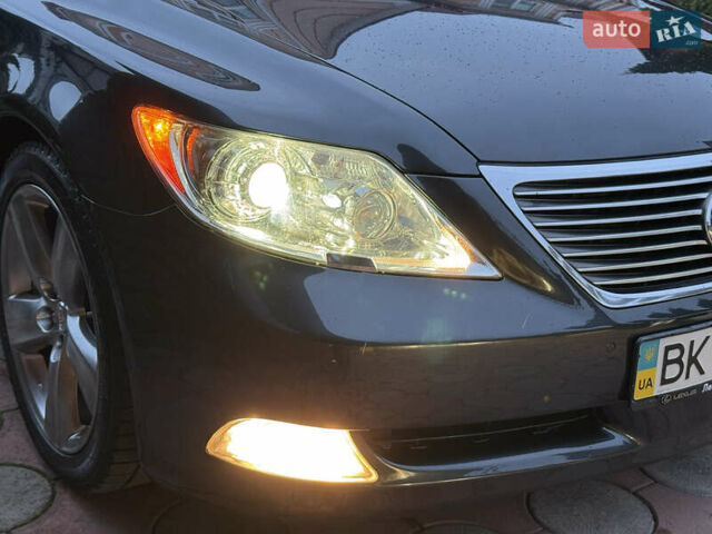 Сірий Лексус ЛС, об'ємом двигуна 4.6 л та пробігом 116 тис. км за 14999 $, фото 17 на Automoto.ua