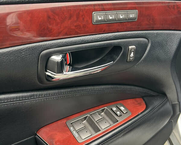 Сірий Лексус ЛС, об'ємом двигуна 4.6 л та пробігом 229 тис. км за 12700 $, фото 35 на Automoto.ua