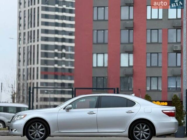 Серый Лексус ЛС, объемом двигателя 4.61 л и пробегом 275 тыс. км за 11500 $, фото 7 на Automoto.ua