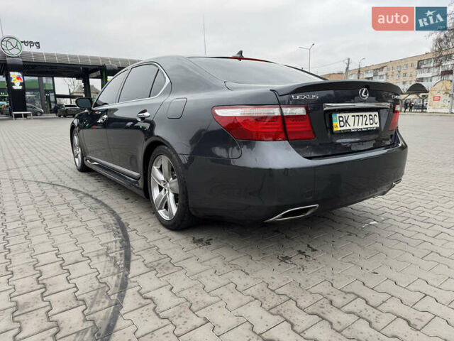 Серый Лексус ЛС, объемом двигателя 4.6 л и пробегом 116 тыс. км за 11700 $, фото 8 на Automoto.ua