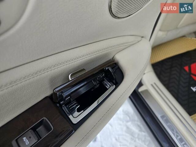 Серый Лексус ЛС, объемом двигателя 5 л и пробегом 237 тыс. км за 15499 $, фото 85 на Automoto.ua