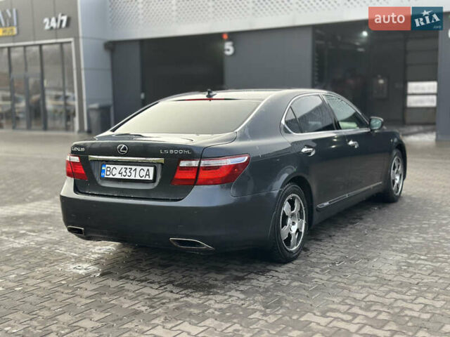 Серый Лексус ЛС, объемом двигателя 4.99 л и пробегом 220 тыс. км за 7000 $, фото 4 на Automoto.ua