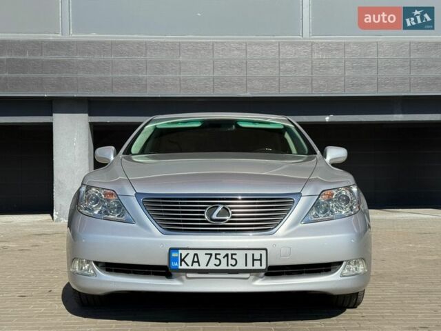 Сірий Лексус ЛС, об'ємом двигуна 4.61 л та пробігом 274 тис. км за 11500 $, фото 7 на Automoto.ua