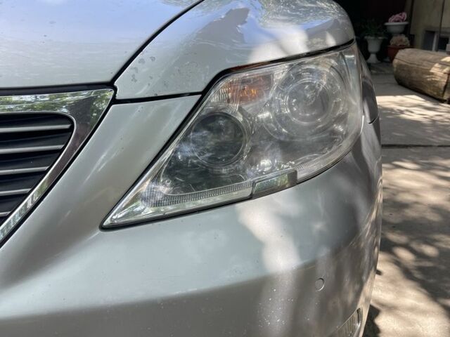 Серый Лексус ЛС, объемом двигателя 4.6 л и пробегом 190 тыс. км за 10499 $, фото 7 на Automoto.ua