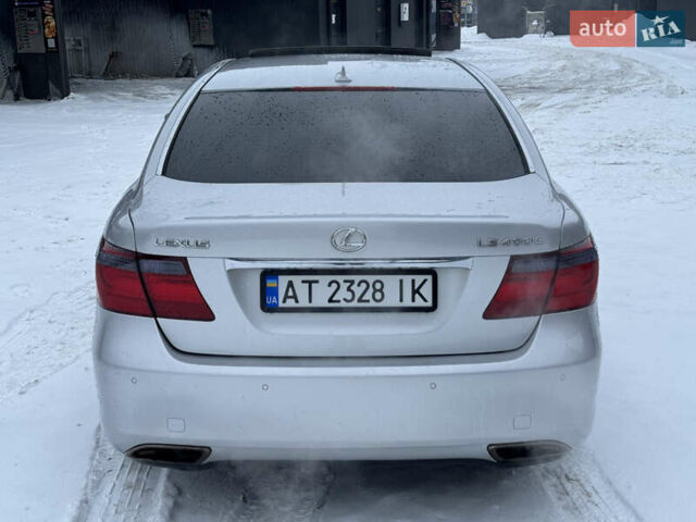 Серый Лексус ЛС, объемом двигателя 4.61 л и пробегом 240 тыс. км за 8500 $, фото 27 на Automoto.ua