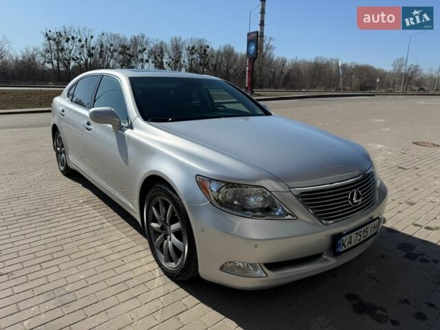 Сірий Лексус ЛС, об'ємом двигуна 4.61 л та пробігом 274 тис. км за 11500 $, фото 14 на Automoto.ua