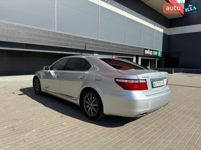 Сірий Лексус ЛС, об'ємом двигуна 4.61 л та пробігом 274 тис. км за 11500 $, фото 23 на Automoto.ua