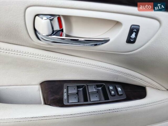 Серый Лексус ЛС, объемом двигателя 4.97 л и пробегом 237 тыс. км за 16999 $, фото 24 на Automoto.ua