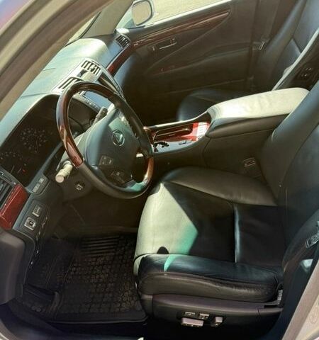 Сірий Лексус ЛС, об'ємом двигуна 4.61 л та пробігом 274 тис. км за 11500 $, фото 38 на Automoto.ua