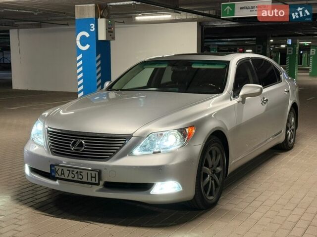 Сірий Лексус ЛС, об'ємом двигуна 4.61 л та пробігом 274 тис. км за 11500 $, фото 29 на Automoto.ua