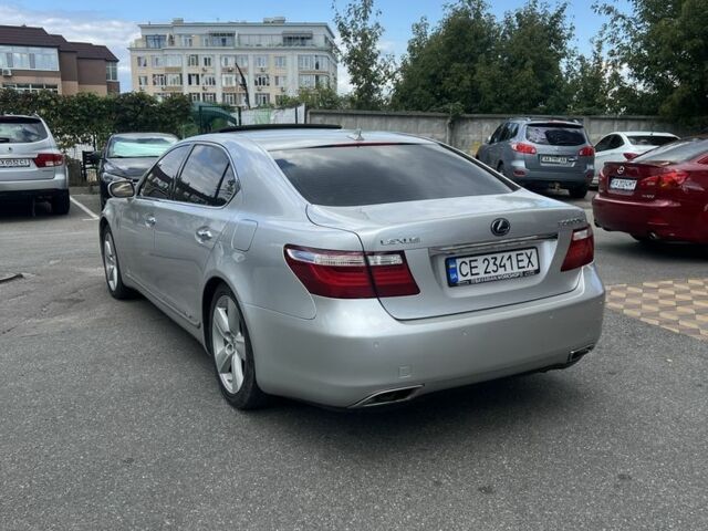 Сірий Лексус ЛС, об'ємом двигуна 5 л та пробігом 230 тис. км за 14800 $, фото 4 на Automoto.ua