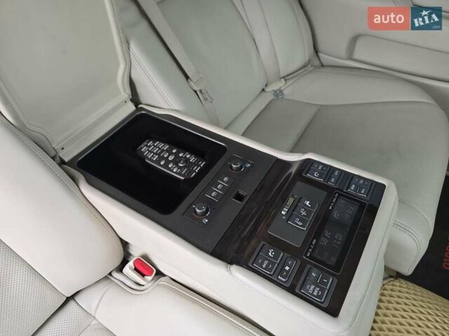 Сірий Лексус ЛС, об'ємом двигуна 5 л та пробігом 237 тис. км за 15499 $, фото 72 на Automoto.ua