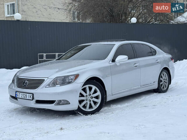 Серый Лексус ЛС, объемом двигателя 4.61 л и пробегом 240 тыс. км за 8500 $, фото 5 на Automoto.ua
