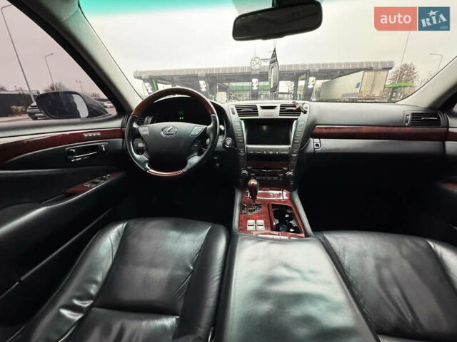 Серый Лексус ЛС, объемом двигателя 4.6 л и пробегом 116 тыс. км за 11700 $, фото 44 на Automoto.ua