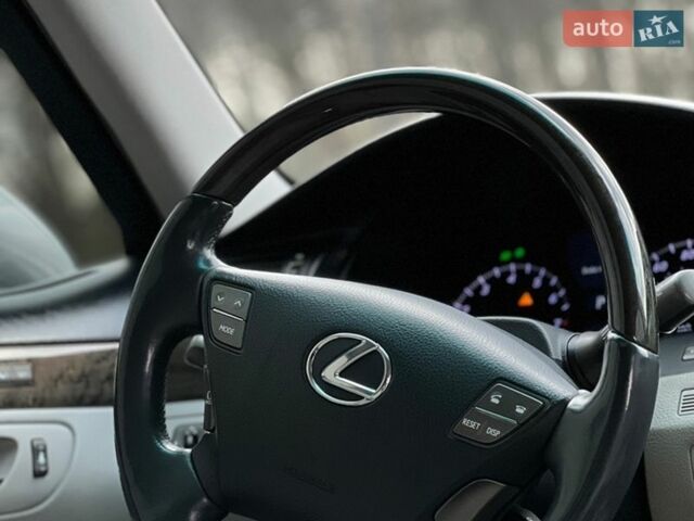 Серый Лексус ЛС, объемом двигателя 4.61 л и пробегом 178 тыс. км за 12300 $, фото 7 на Automoto.ua