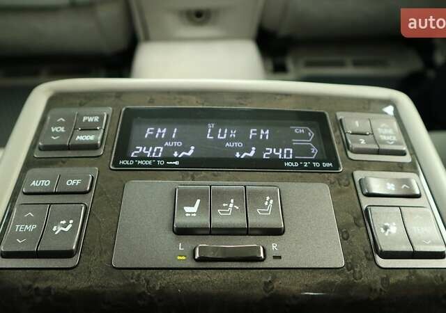 Серый Лексус ЛС, объемом двигателя 5 л и пробегом 164 тыс. км за 11971 $, фото 19 на Automoto.ua