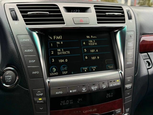 Сірий Лексус ЛС, об'ємом двигуна 4.6 л та пробігом 275 тис. км за 11500 $, фото 15 на Automoto.ua