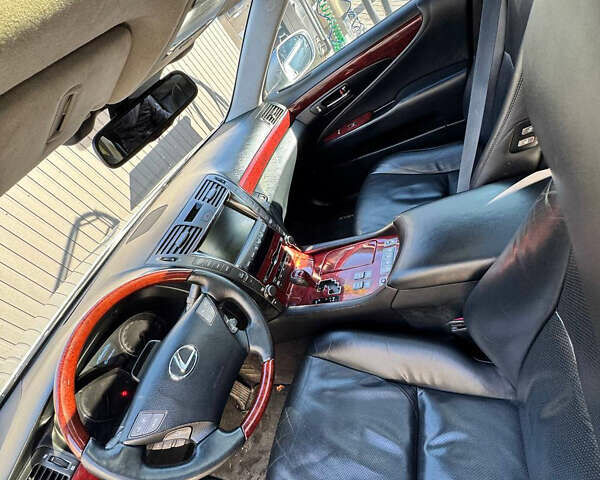 Серый Лексус ЛС, объемом двигателя 4.61 л и пробегом 246 тыс. км за 9500 $, фото 8 на Automoto.ua