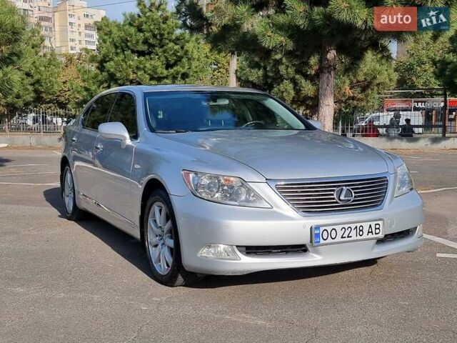 Сірий Лексус ЛС, об'ємом двигуна 4.61 л та пробігом 238 тис. км за 9500 $, фото 3 на Automoto.ua