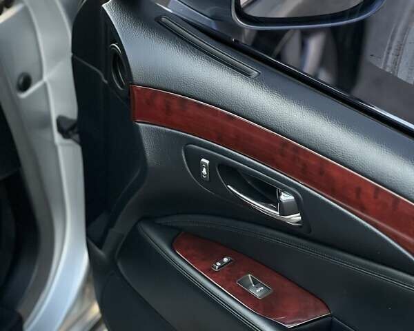 Сірий Лексус ЛС, об'ємом двигуна 4.61 л та пробігом 220 тис. км за 11500 $, фото 14 на Automoto.ua