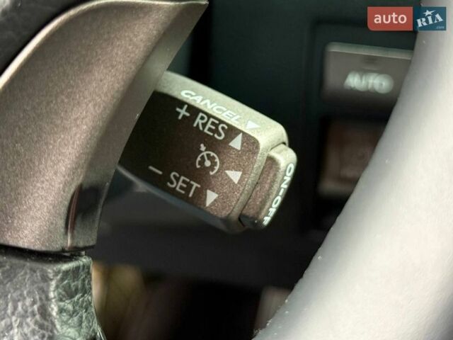 Серый Лексус ЛС, объемом двигателя 4.61 л и пробегом 275 тыс. км за 11500 $, фото 31 на Automoto.ua