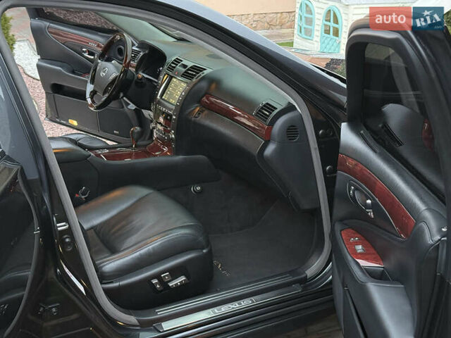 Сірий Лексус ЛС, об'ємом двигуна 4.6 л та пробігом 116 тис. км за 14999 $, фото 31 на Automoto.ua