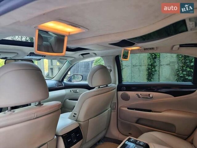 Серый Лексус ЛС, объемом двигателя 4.97 л и пробегом 237 тыс. км за 16999 $, фото 63 на Automoto.ua