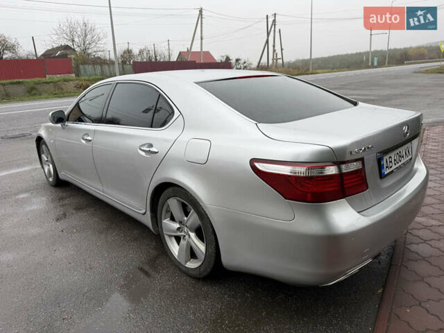 Серый Лексус ЛС, объемом двигателя 4.61 л и пробегом 216 тыс. км за 12800 $, фото 31 на Automoto.ua