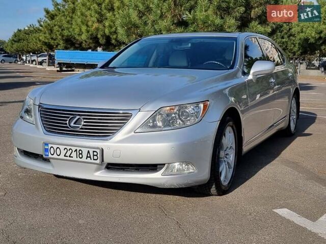 Сірий Лексус ЛС, об'ємом двигуна 4.61 л та пробігом 238 тис. км за 9500 $, фото 1 на Automoto.ua