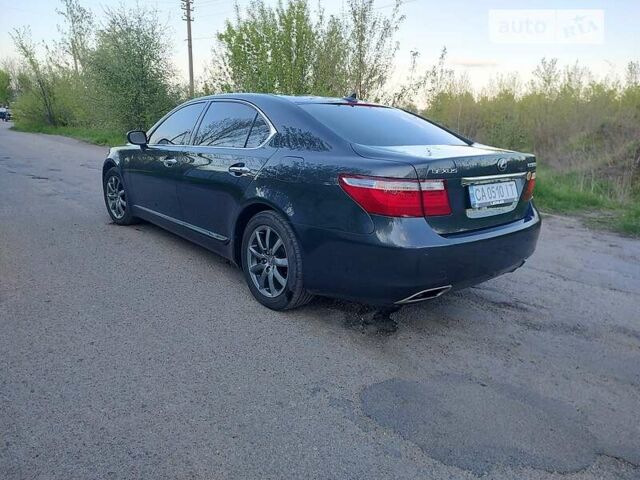 Серый Лексус ЛС, объемом двигателя 5 л и пробегом 380 тыс. км за 13900 $, фото 14 на Automoto.ua