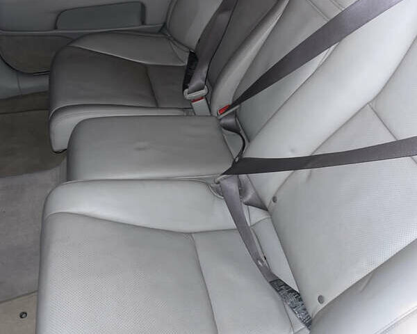 Серый Лексус ЛС, объемом двигателя 4.61 л и пробегом 293 тыс. км за 11500 $, фото 3 на Automoto.ua