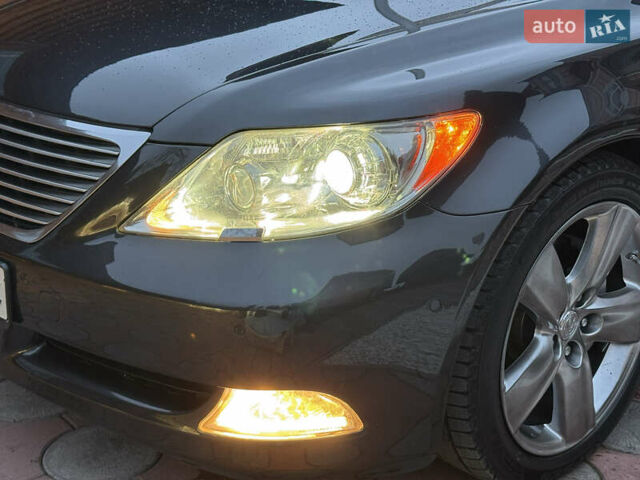 Сірий Лексус ЛС, об'ємом двигуна 4.6 л та пробігом 116 тис. км за 14999 $, фото 18 на Automoto.ua