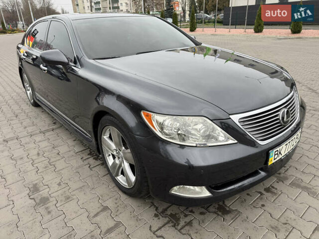 Серый Лексус ЛС, объемом двигателя 4.6 л и пробегом 116 тыс. км за 11700 $, фото 13 на Automoto.ua