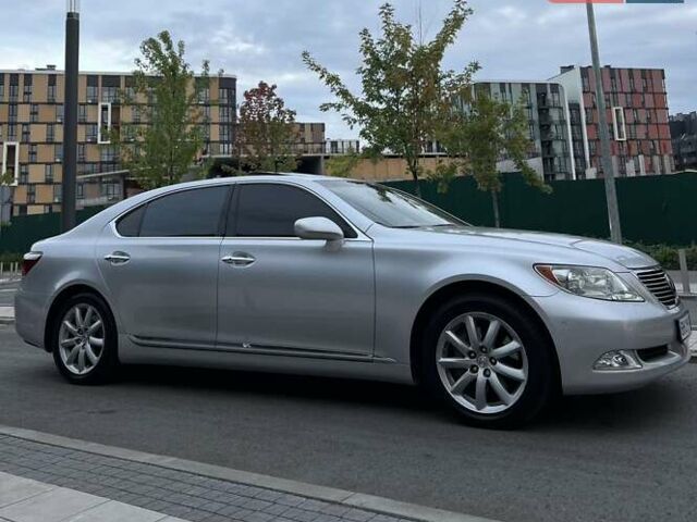 Сірий Лексус ЛС, об'ємом двигуна 4.61 л та пробігом 220 тис. км за 11500 $, фото 3 на Automoto.ua