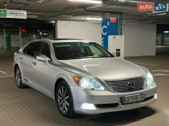 Сірий Лексус ЛС, об'ємом двигуна 4.61 л та пробігом 274 тис. км за 11500 $, фото 30 на Automoto.ua