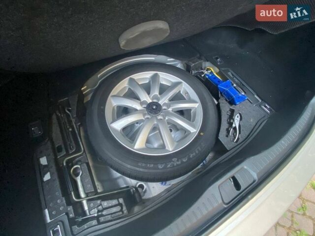 Сірий Лексус ЛС, об'ємом двигуна 4.61 л та пробігом 274 тис. км за 11500 $, фото 2 на Automoto.ua