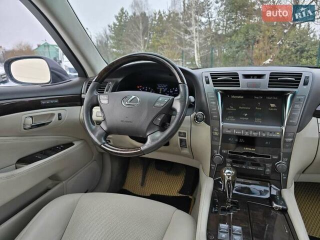 Серый Лексус ЛС, объемом двигателя 5 л и пробегом 237 тыс. км за 15499 $, фото 33 на Automoto.ua