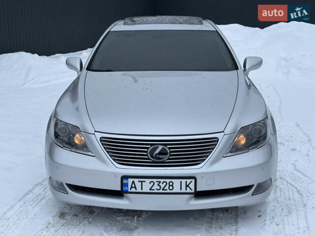Серый Лексус ЛС, объемом двигателя 4.61 л и пробегом 240 тыс. км за 8500 $, фото 18 на Automoto.ua