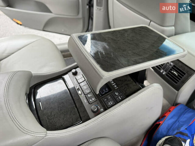 Серый Лексус ЛС, объемом двигателя 4.61 л и пробегом 216 тыс. км за 12800 $, фото 57 на Automoto.ua