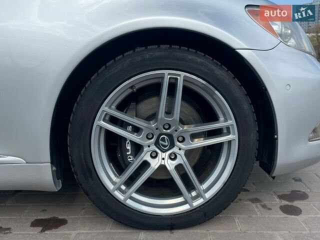 Серый Лексус ЛС, объемом двигателя 4.61 л и пробегом 200 тыс. км за 12500 $, фото 10 на Automoto.ua