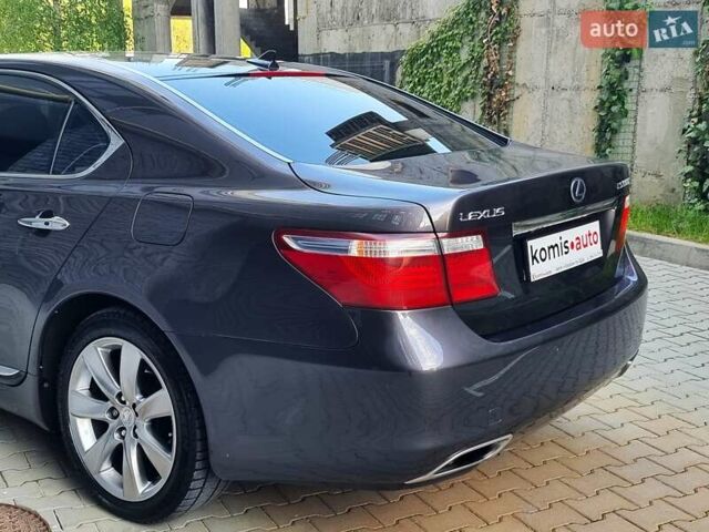 Серый Лексус ЛС, объемом двигателя 4.97 л и пробегом 237 тыс. км за 16999 $, фото 17 на Automoto.ua