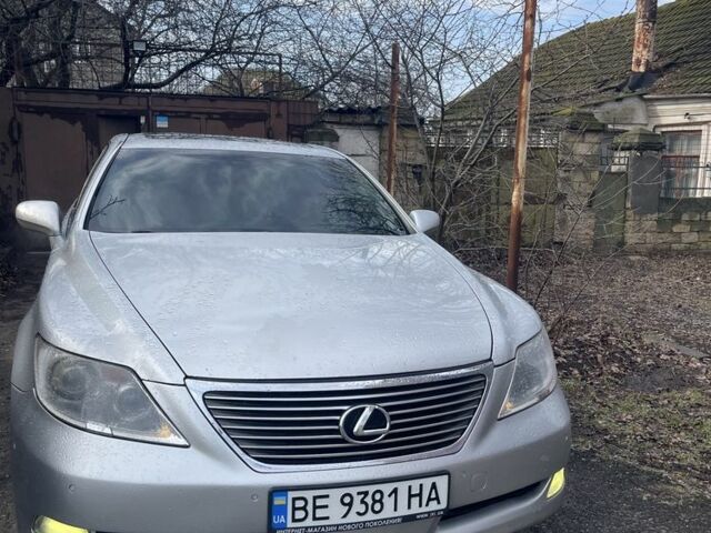 Серый Лексус ЛС, объемом двигателя 4.6 л и пробегом 190 тыс. км за 11000 $, фото 17 на Automoto.ua