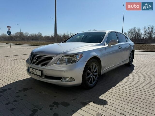 Сірий Лексус ЛС, об'ємом двигуна 4.61 л та пробігом 274 тис. км за 11500 $, фото 26 на Automoto.ua