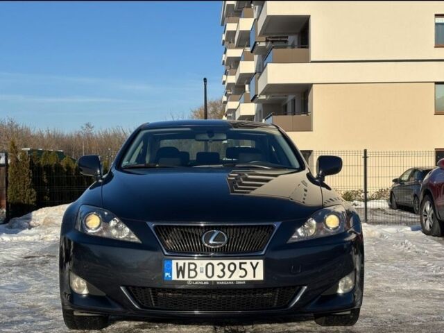 Серый Лексус ЛС, объемом двигателя 2.2 л и пробегом 243 тыс. км за 1964 $, фото 2 на Automoto.ua